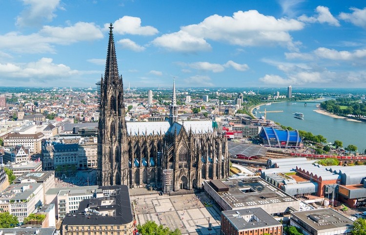 德国标志性建筑 - 科隆的哥德式教堂