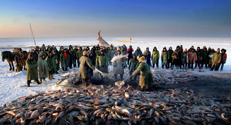 “查干湖冬捕”在2008年被列入中国国家级非物质文化遗产名录之下。