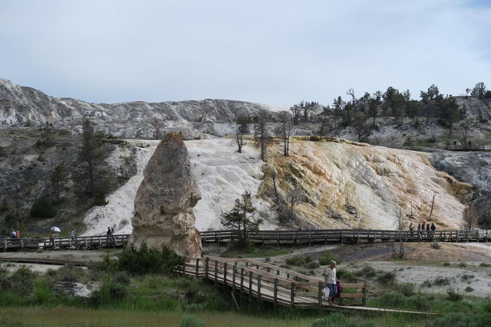 在北入口，有个棉花堡天然岩石温泉区块。