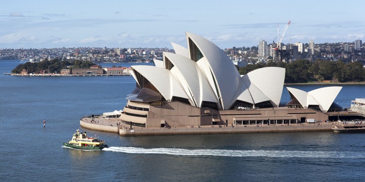 闻名世界的悉尼歌剧院。