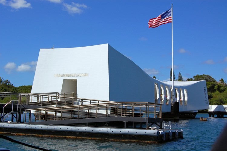 夏威夷的战争历史景点中，珍珠港（Pearl Harbour）最广为人知，也是最不能错过的历史景点。