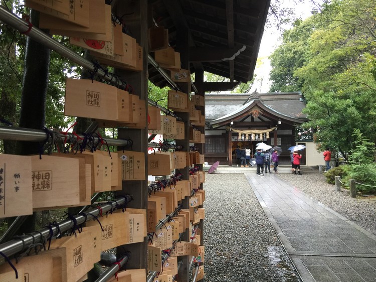 田县神社，是一个膜拜男生生殖器官的神社。