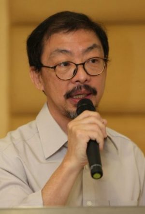 郑丁贤在抽签仪式上致辞时表达了华为报刊羽毛球赛事能重新主办的喜悦。