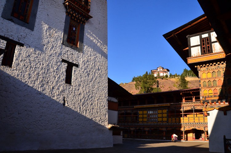 Paro Dzong 山上是 Ta Dzong 不丹博物馆。