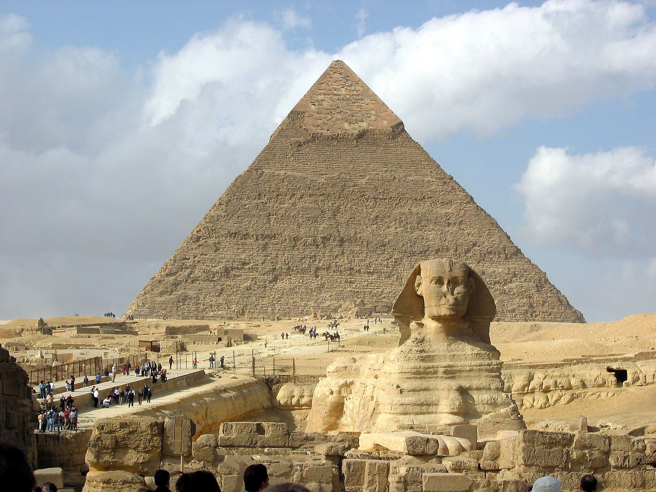 卡夫拉金字塔及獅身人面像
